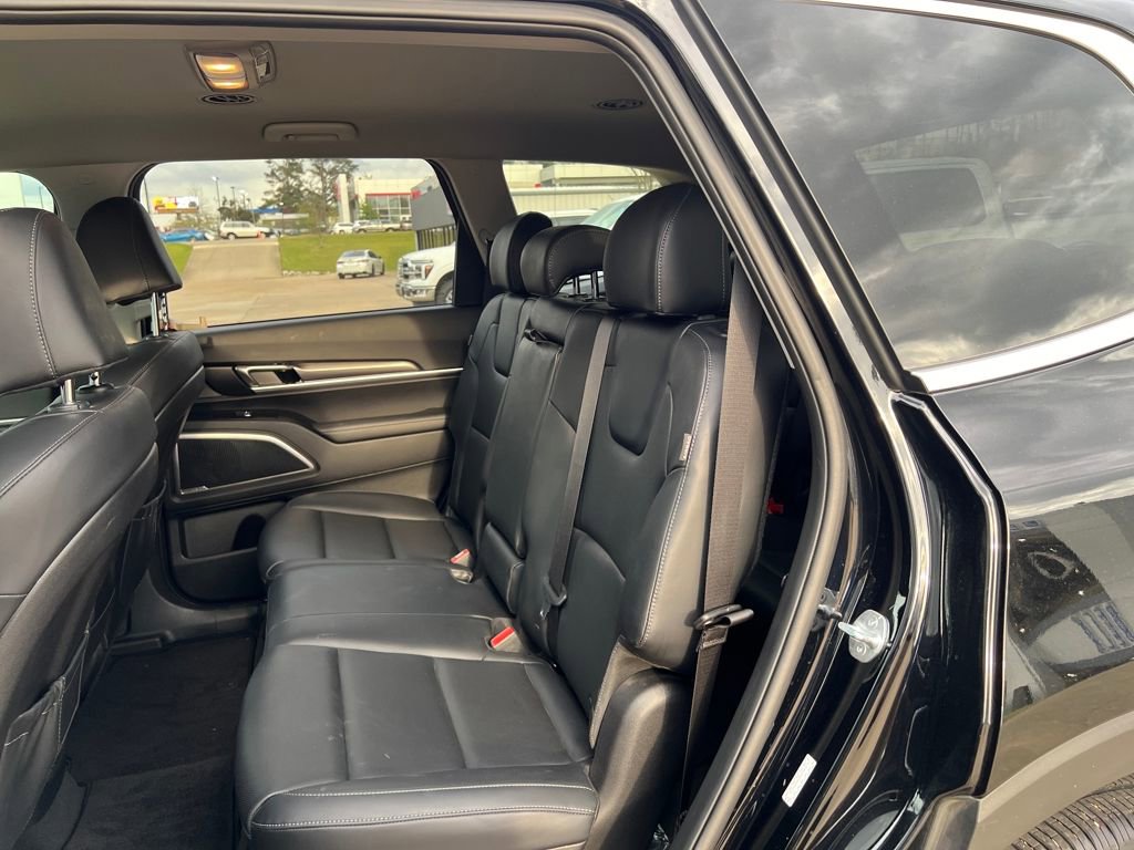 Used 2024 Kia Telluride LX image 20