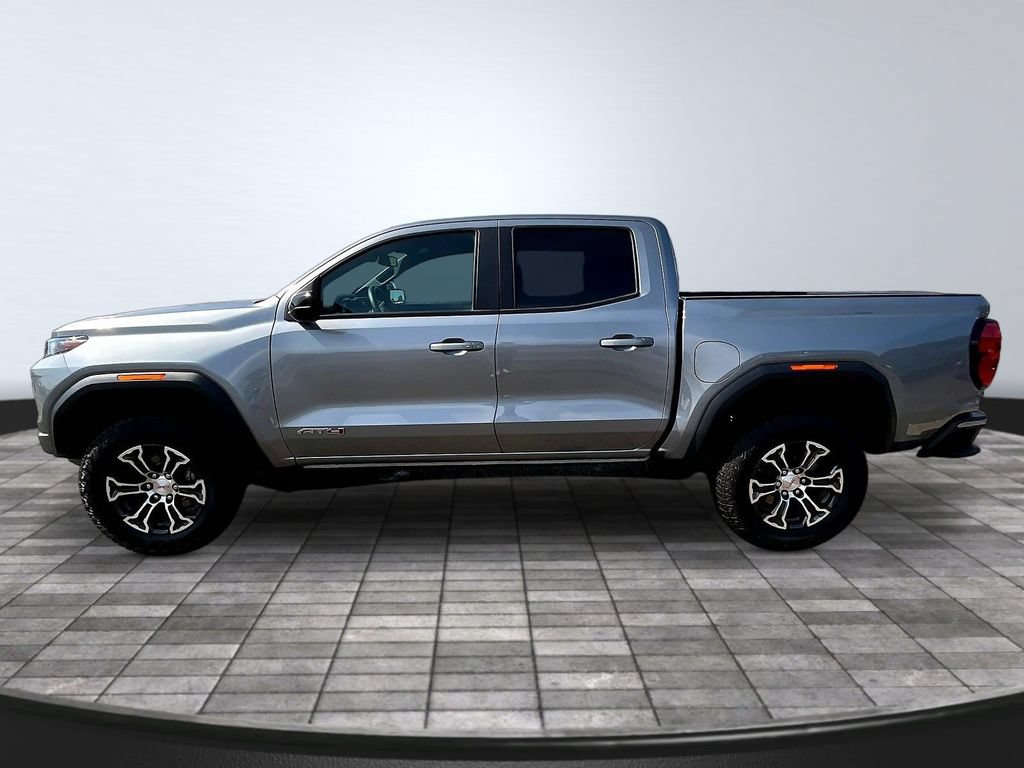 Used 2025 GMC Canyon AT4 AWD/4WD image 4