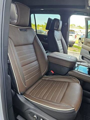 New 2026 GMC Yukon XL Denali Ultimate AWD/4WD image 29