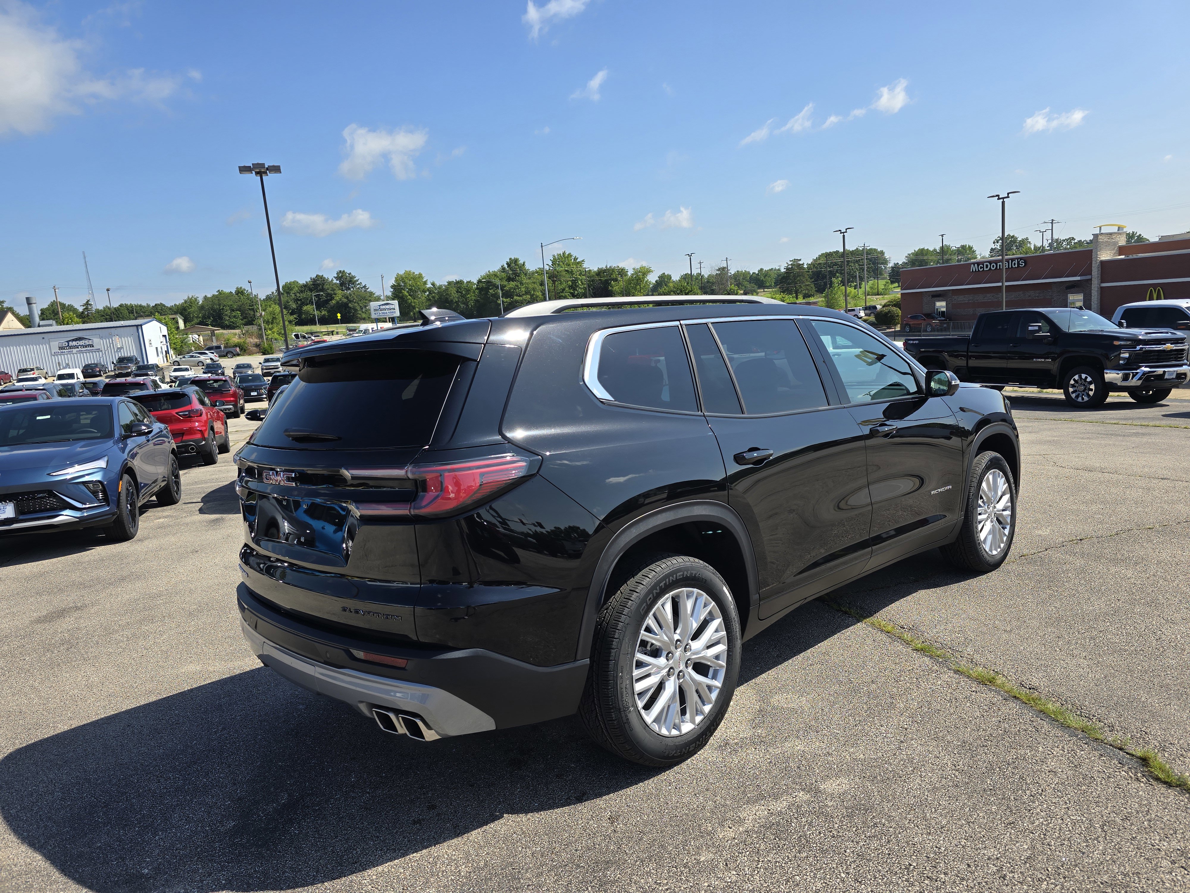 New 2025 GMC Acadia Elevation w/ Elevation Premium Package image 3