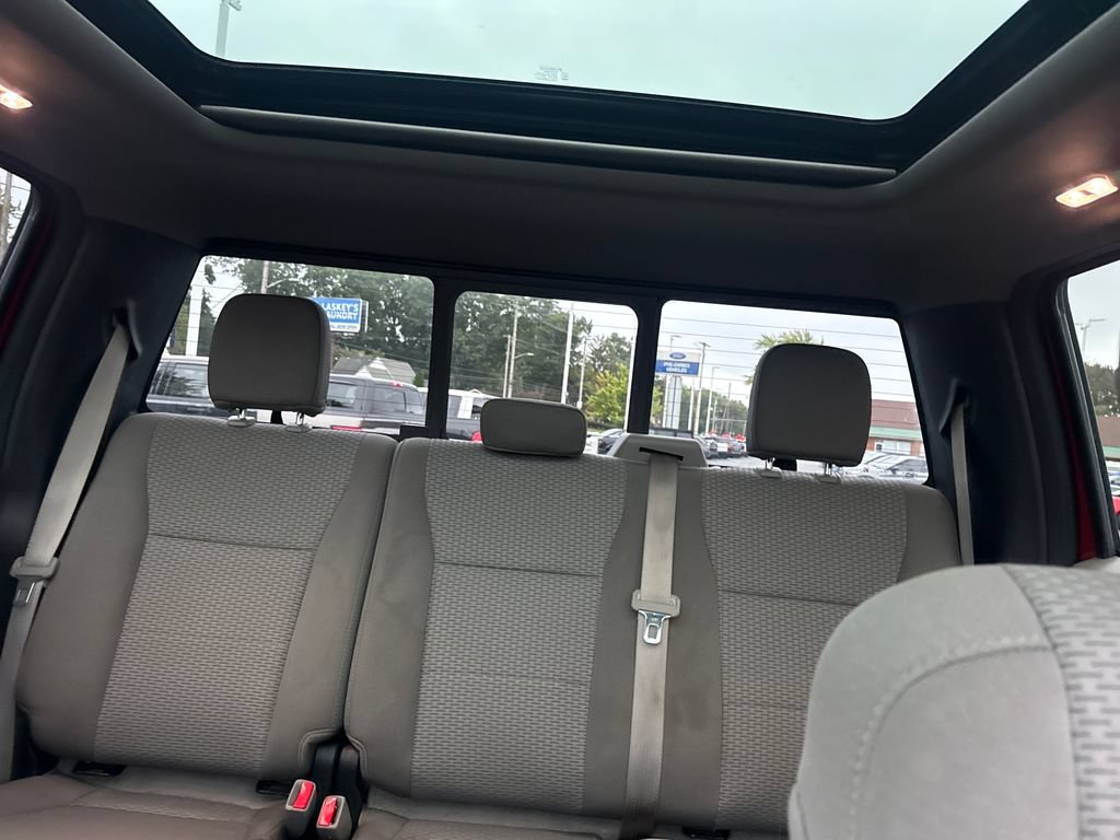 Used 2017 Ford F150 XLT w/ Equipment Group 302A Luxury AWD/4WD image 44