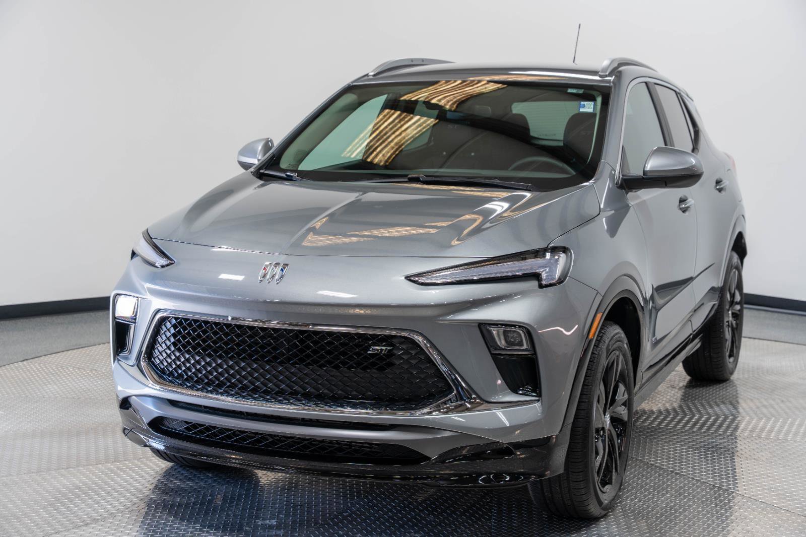 Used 2026 Buick Encore GX Sport Touring w/ Comfort Package image 3