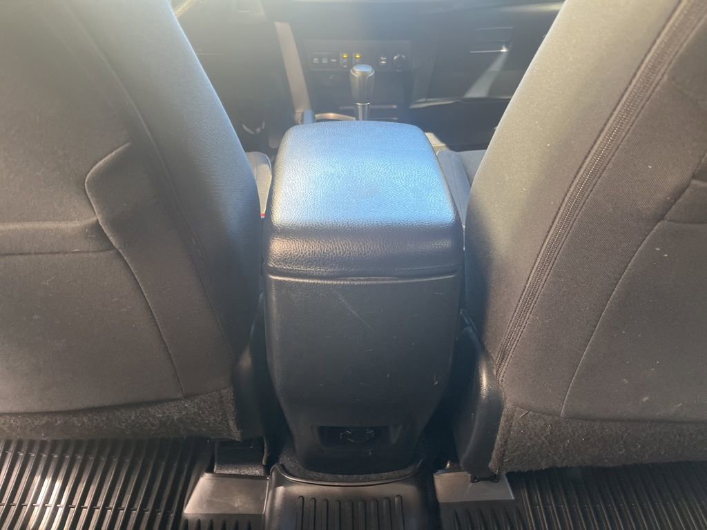 Used 2018 Toyota RAV4 XLE image 12