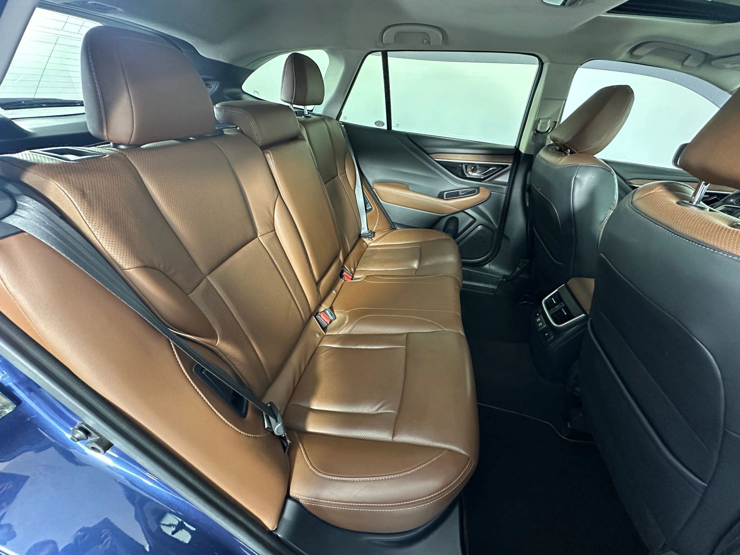 Used 2020 Subaru Outback Touring w/ Popular Package #2 AWD/4WD image 38