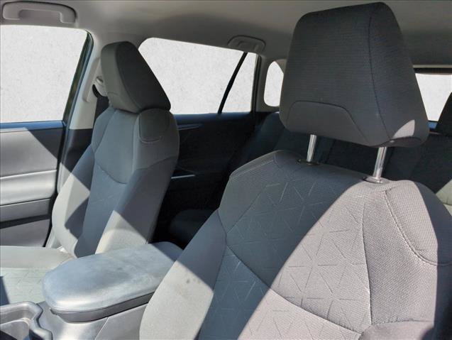 Used 2021 Toyota RAV4 XLE w/ XLE Grade Weather Package AWD/4WD image 11