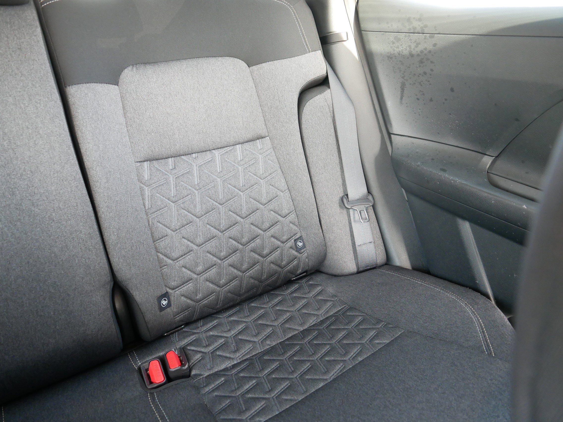 Certified 2025 Nissan Kicks SV image 14