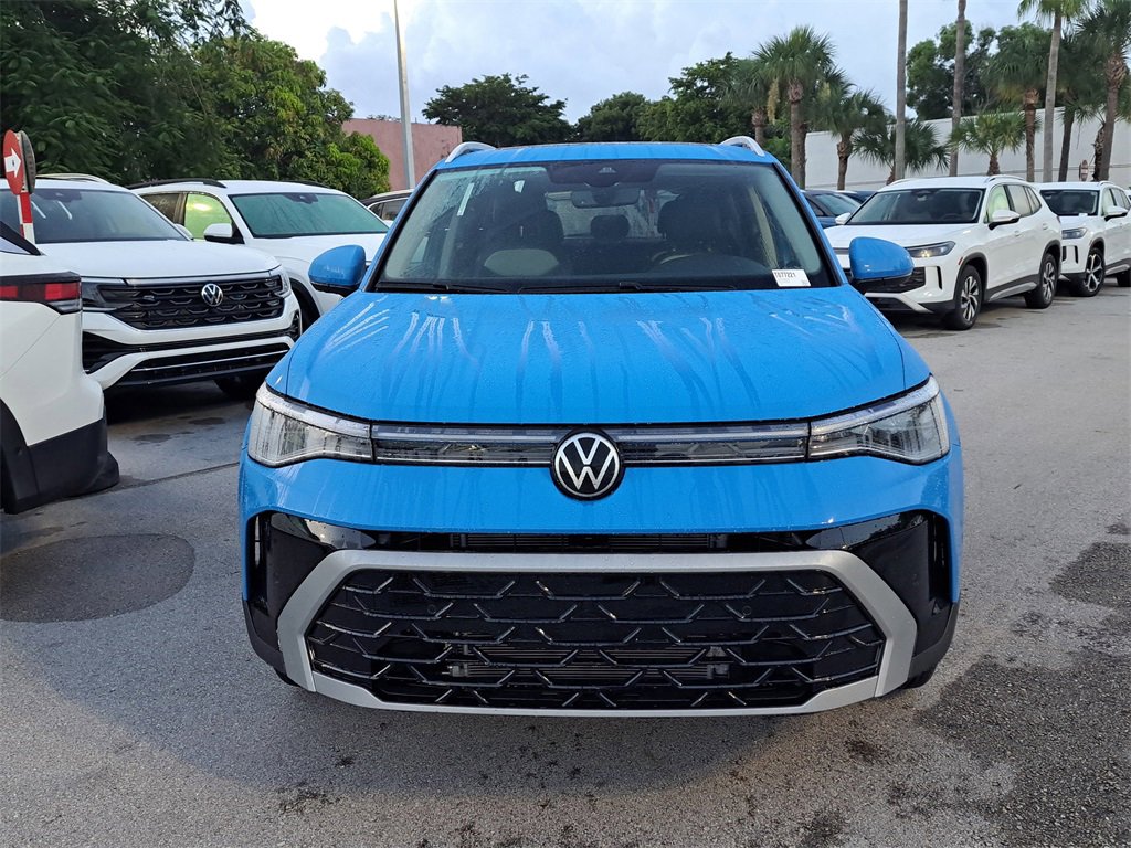 New 2025 Volkswagen Taos SEL image 2