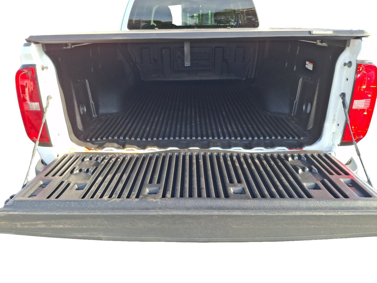 Used 2022 Chevrolet Colorado LT w/ Fleet Safety Package AWD/4WD image 12