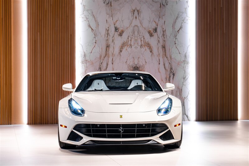 Used 2014 Ferrari F12 Berlinetta RWD image 2