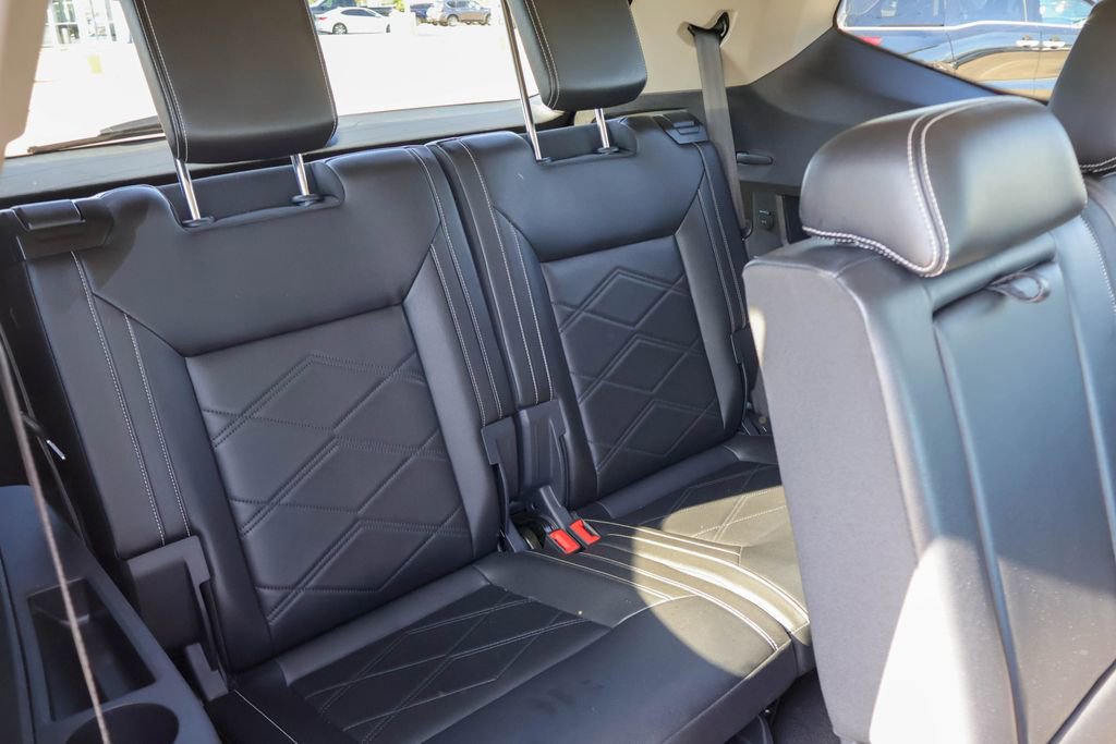 Used 2024 Volkswagen Atlas SE FWD image 11