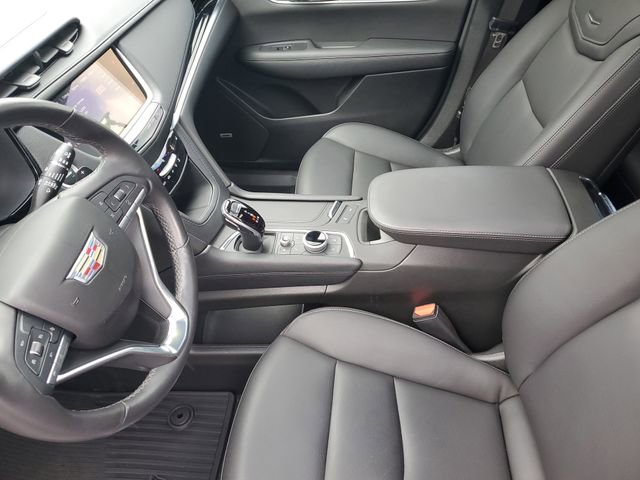 Certified 2025 Cadillac XT6 Luxury image 26