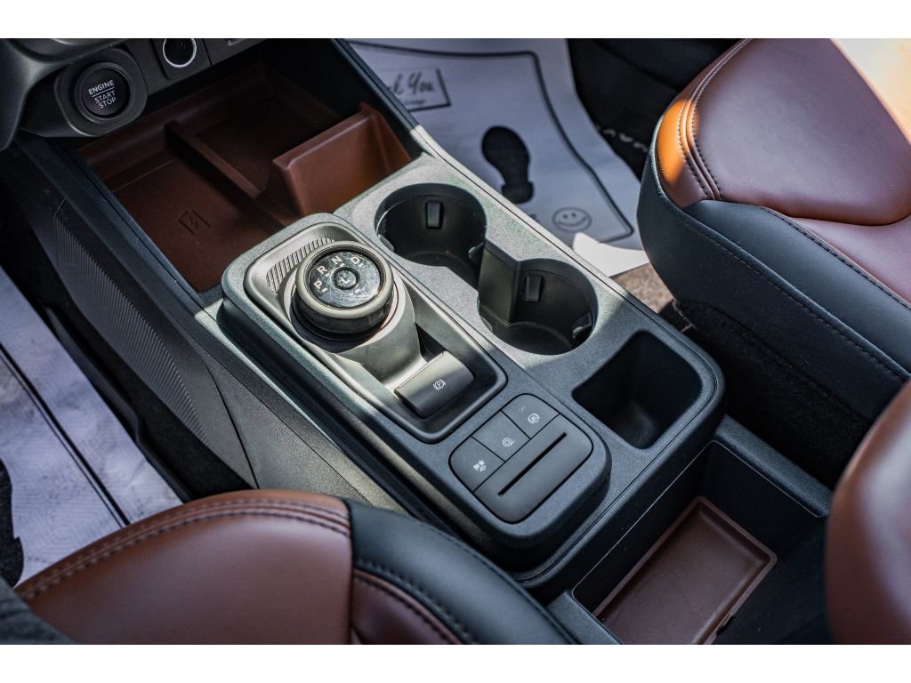 Used 2024 Ford Maverick Lariat FWD image 17