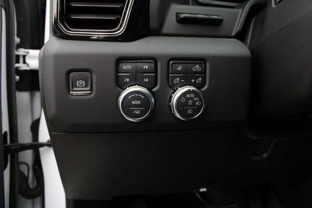 Used 2024 GMC Sierra 2500 AT4 w/ AT4 Premium Plus Package image 10