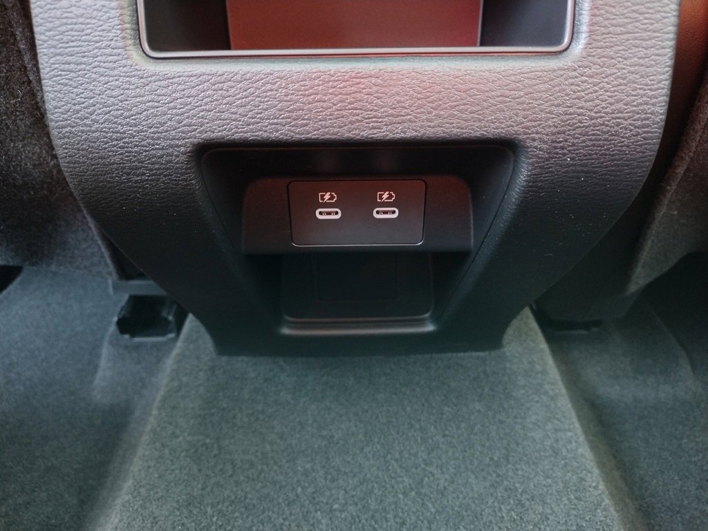 New 2025 Mitsubishi Outlander SE image 25