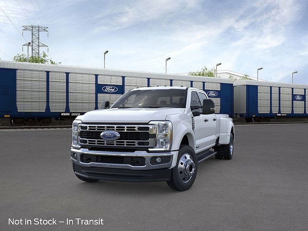 New 2026 Ford F450 XLT image 2