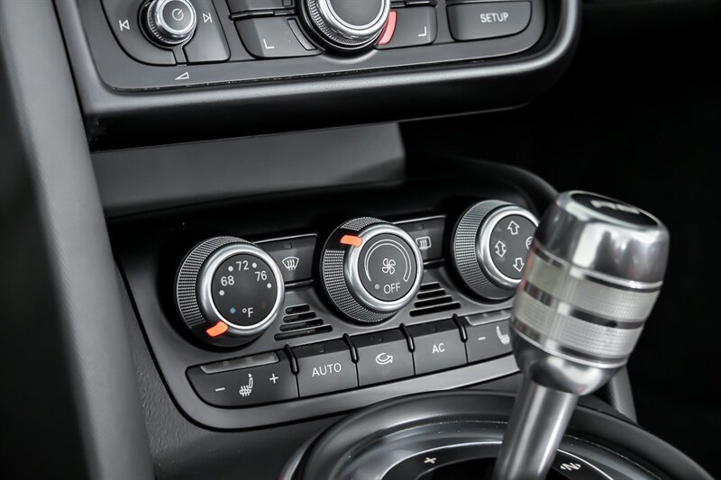 Used 2011 Audi R8 V8 AWD/4WD image 28