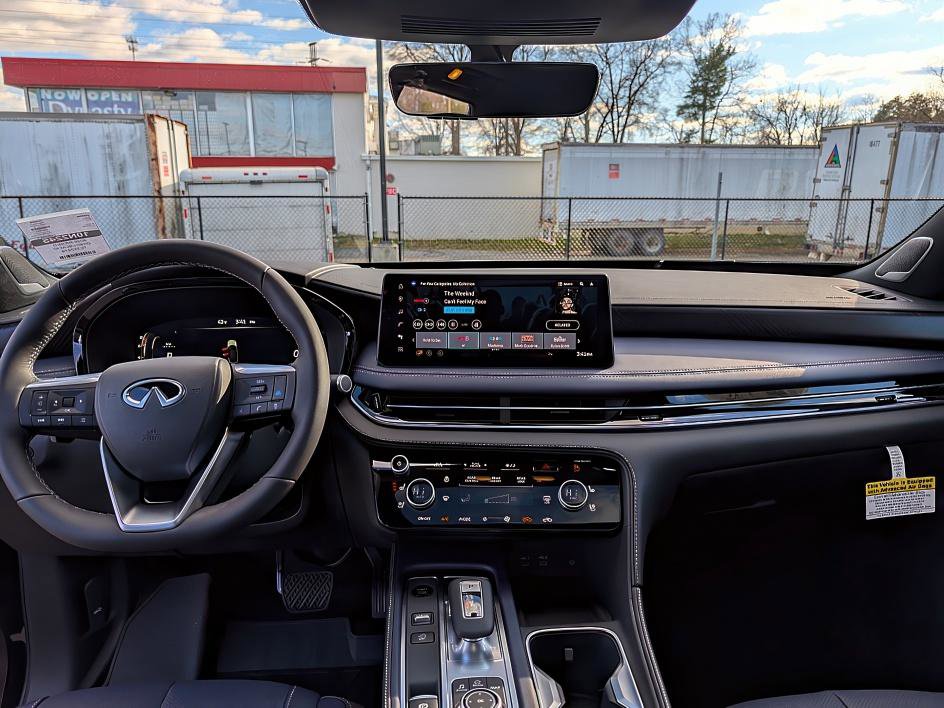 New 2026 INFINITI QX60 Sport image 19