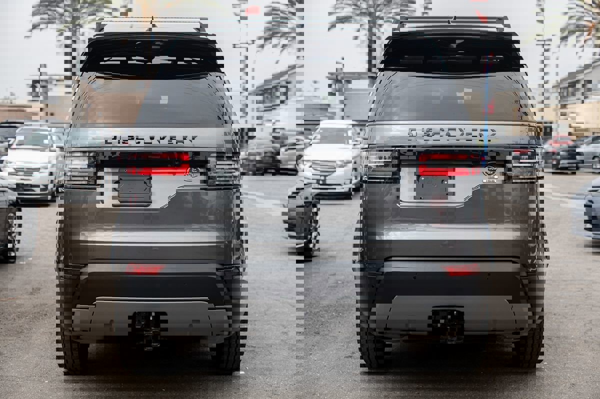 Used 2019 Land Rover Discovery HSE image 12