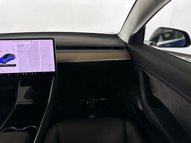 Used 2018 Tesla Model 3 Performance image 23