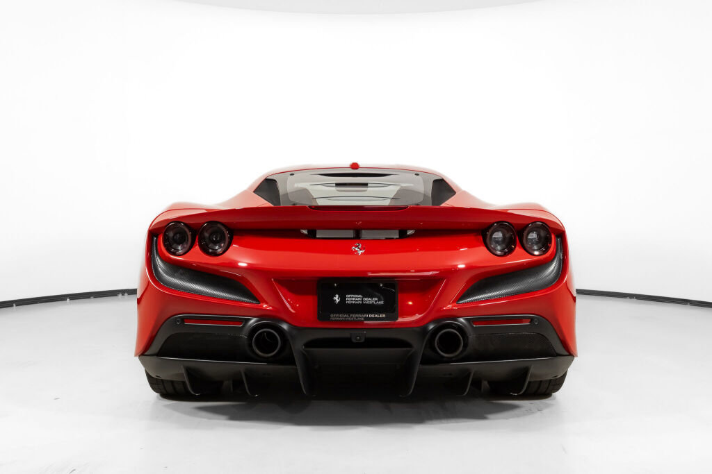 Used 2022 Ferrari F8 Tributo image 6