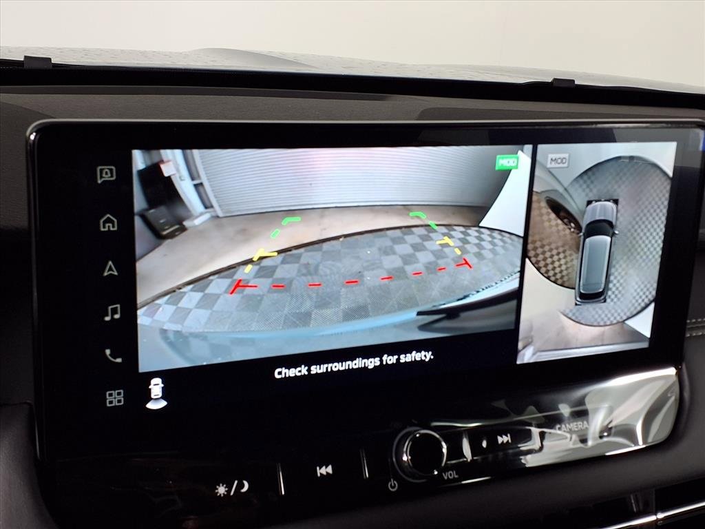 New 2025 Mitsubishi Outlander SE image 16