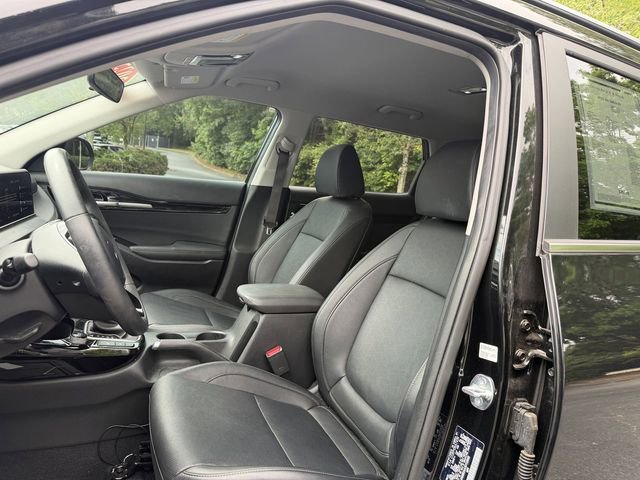 Certified 2025 Kia Seltos EX FWD image 5