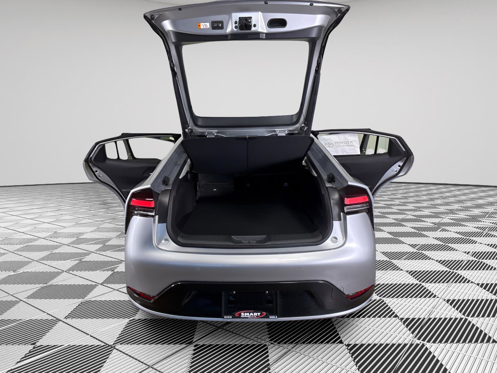 New 2026 Toyota Prius Plug-In Hybrid image 14