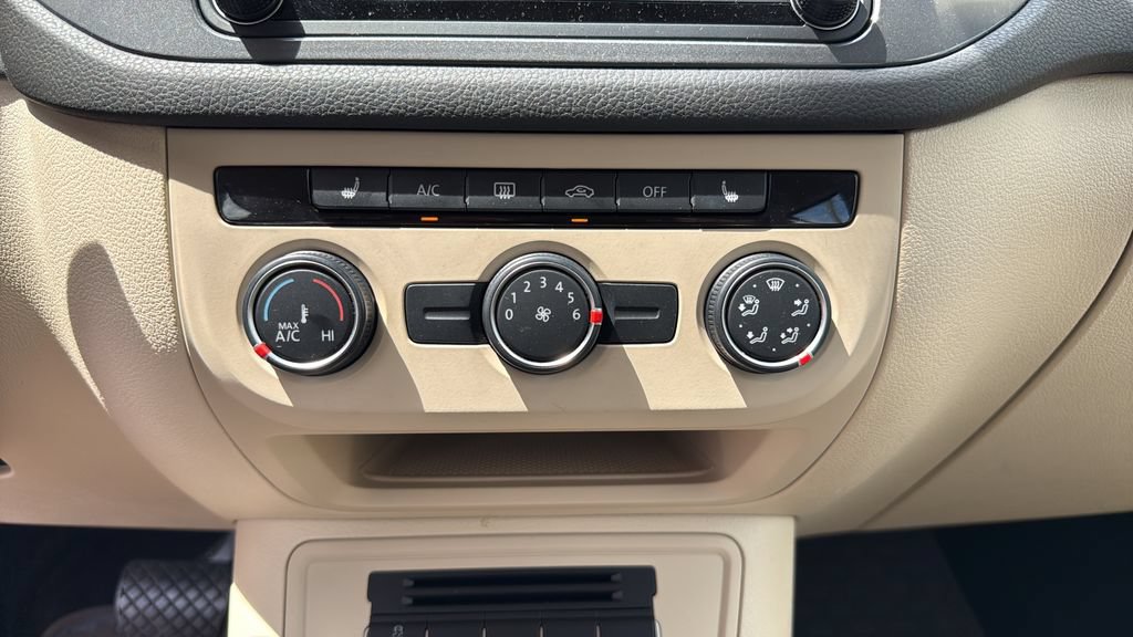 Used 2017 Volkswagen Tiguan S AWD/4WD image 24