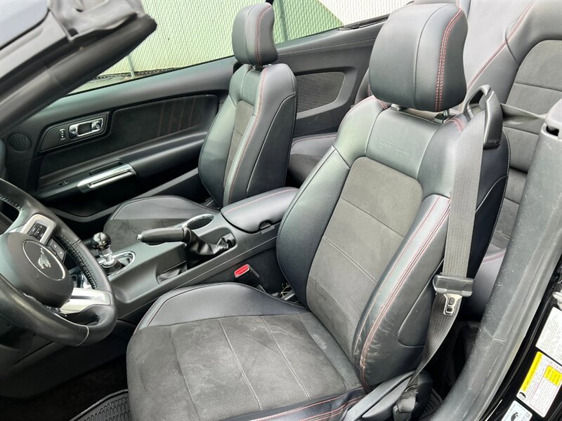 Used 2016 Ford Mustang GT Premium w/ Equipment Group 401A RWD image 21