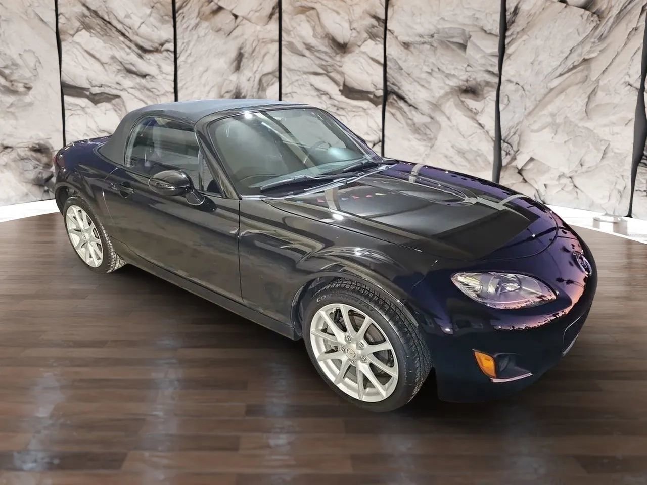 Used 2010 MAZDA MX-5 Miata Touring w/ Suspension Pkg image 8
