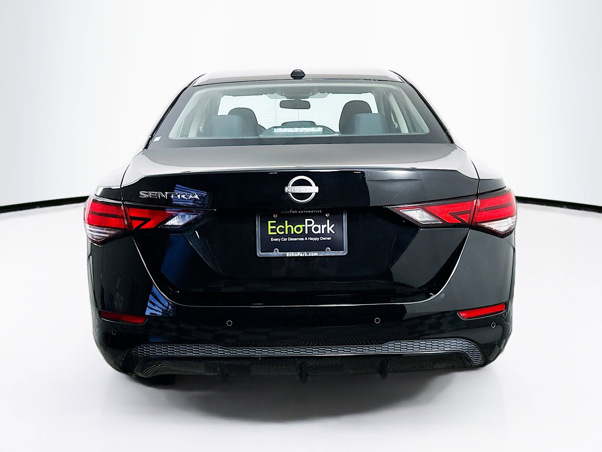 Used 2025 Nissan Sentra SV FWD image 7