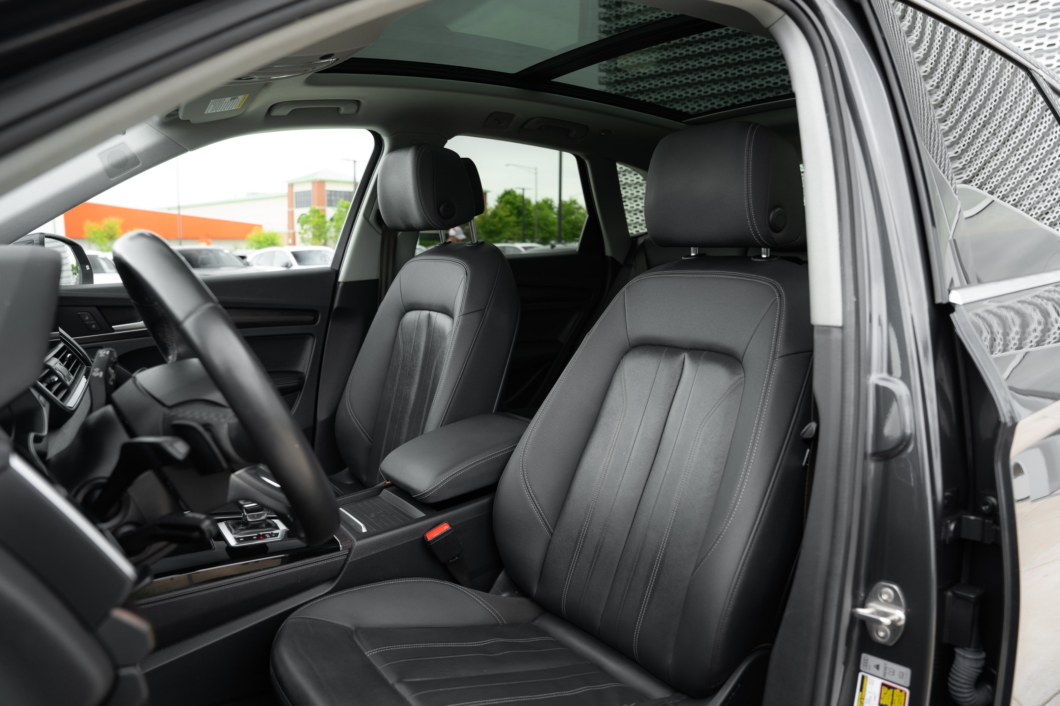 Used 2021 Audi Q5 2.0T Premium Plus w/ Premium Plus Package AWD/4WD image 25
