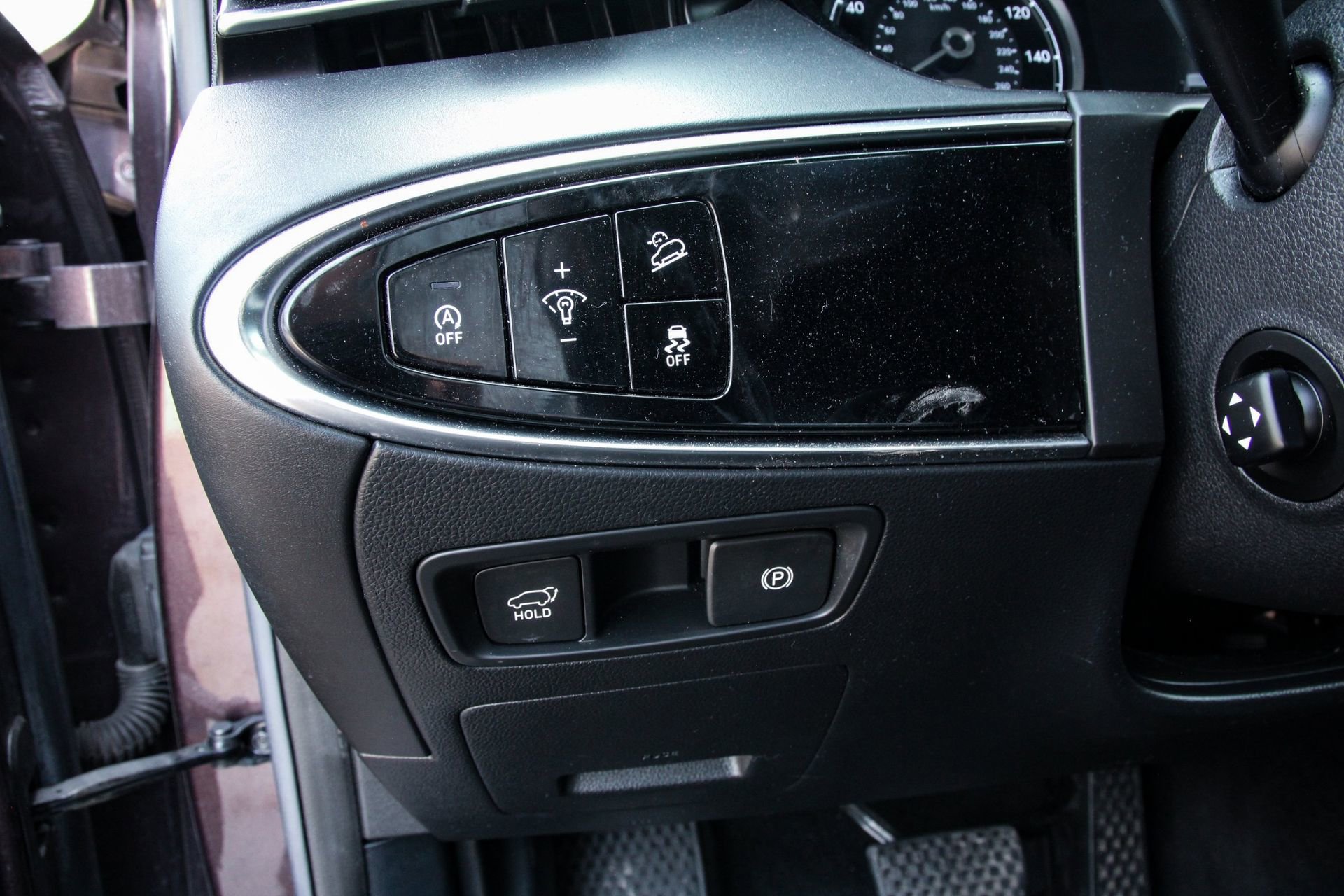 Used 2022 Genesis GV70 2.5T w/ Select Package image 16