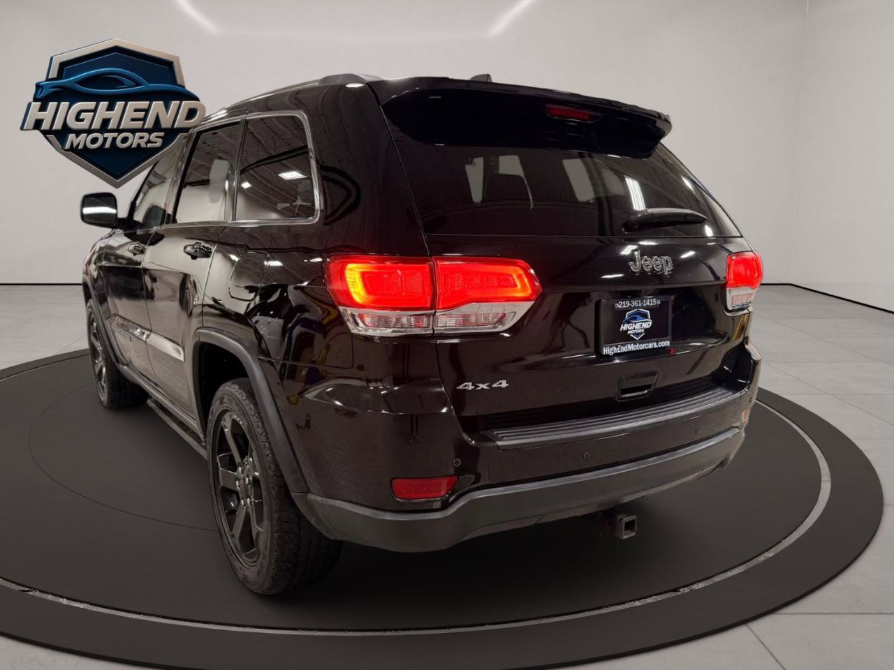 Used 2019 Jeep Grand Cherokee Laredo AWD/4WD image 5