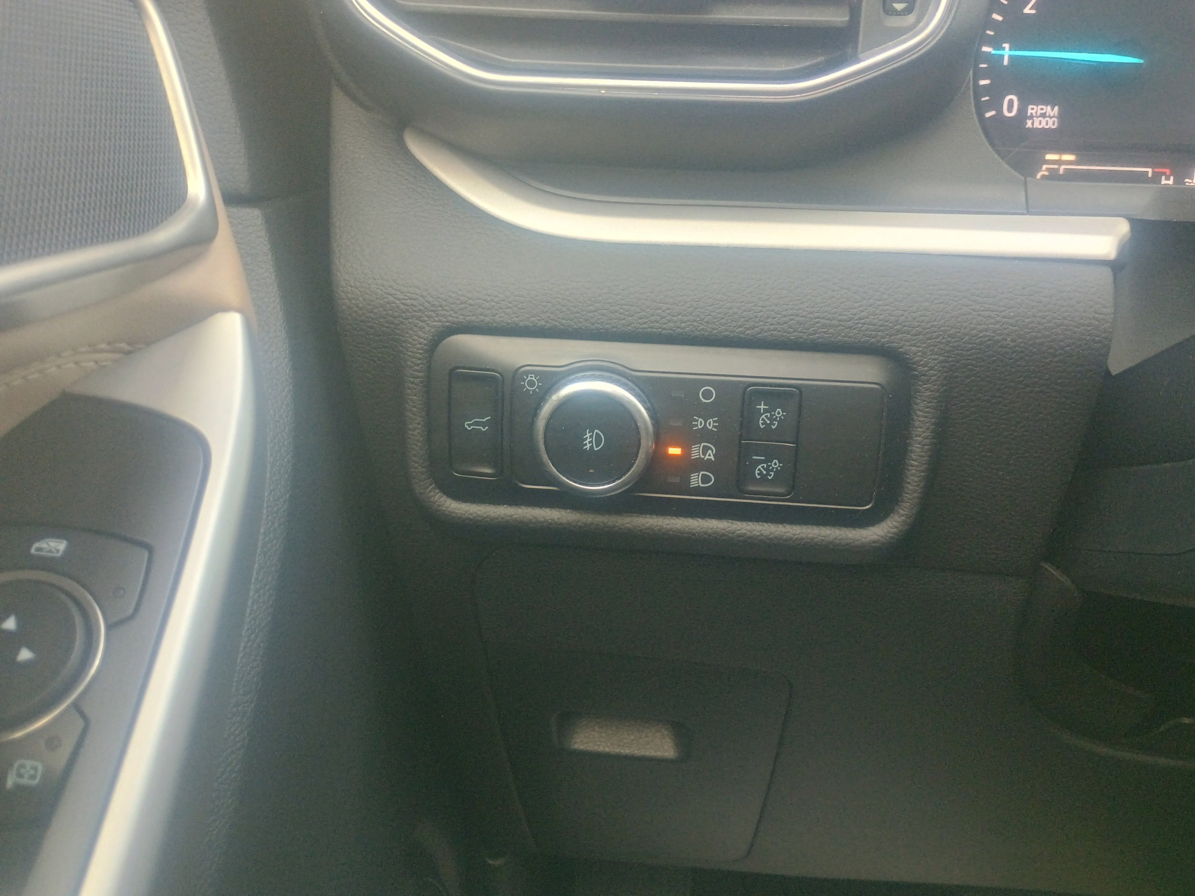 Certified 2023 Ford Explorer XLT w/ Equipment Group 202A image 23