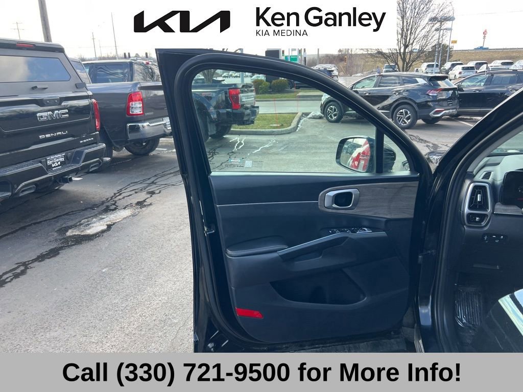 Certified 2023 Kia Sorento X-Line EX image 26