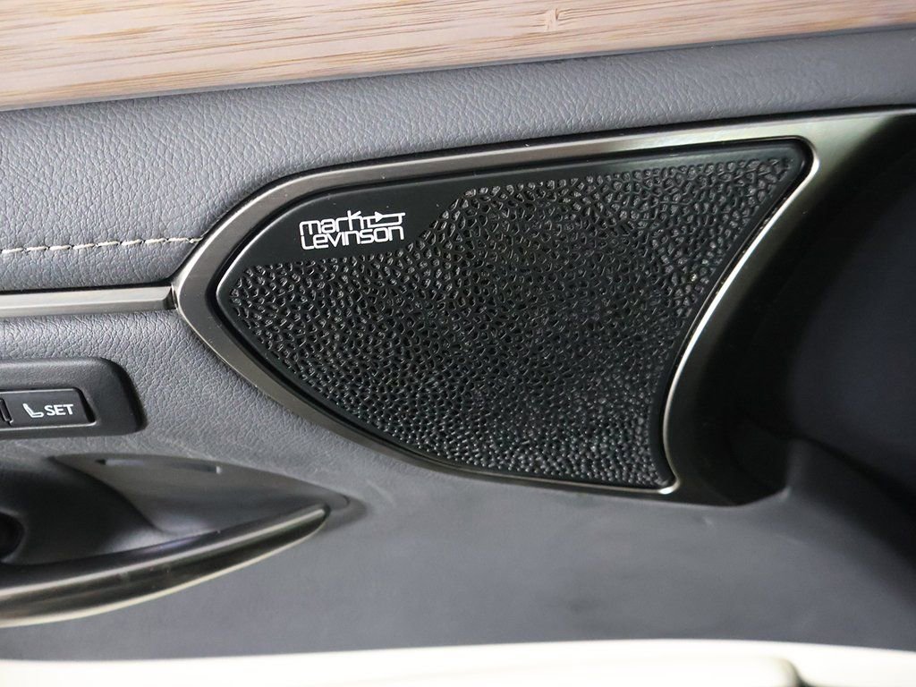 Used 2023 Lexus ES 350 w/ Ultra Luxury Package image 40