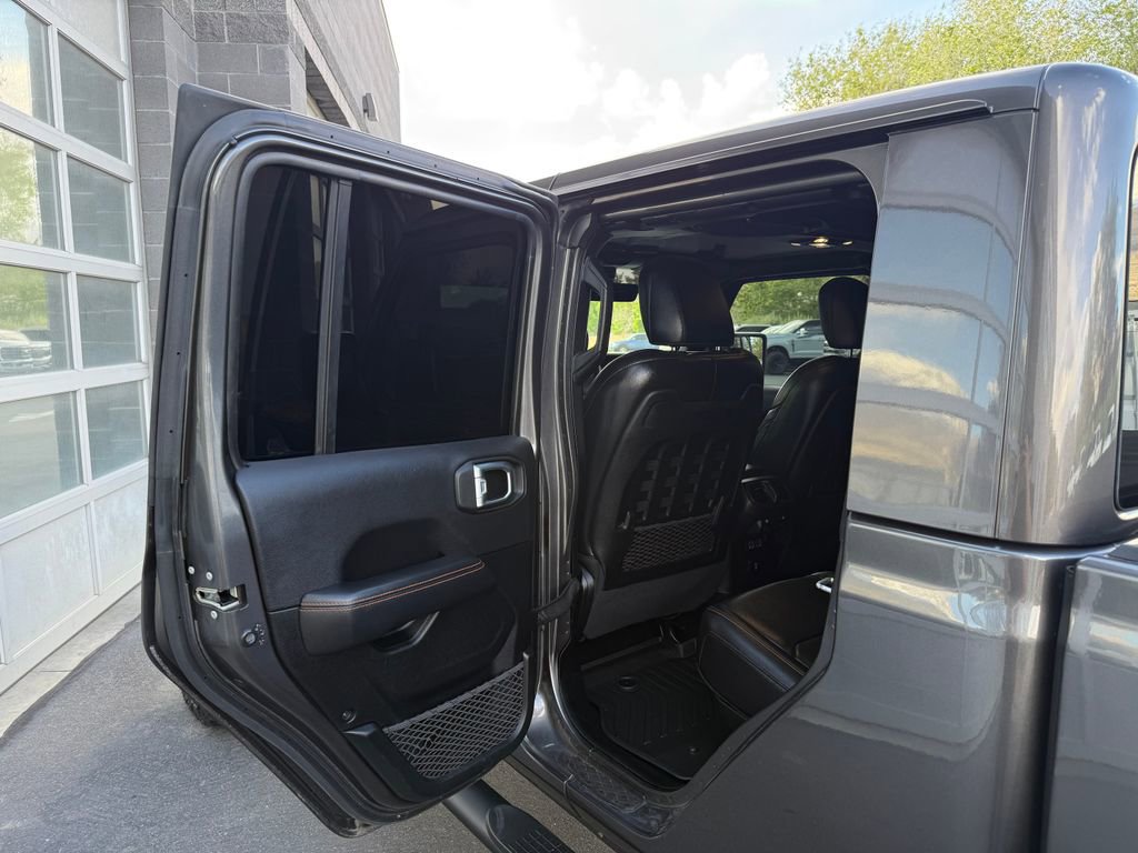 Used 2020 Jeep Gladiator Mojave w/ Dual Top Group AWD/4WD image 31