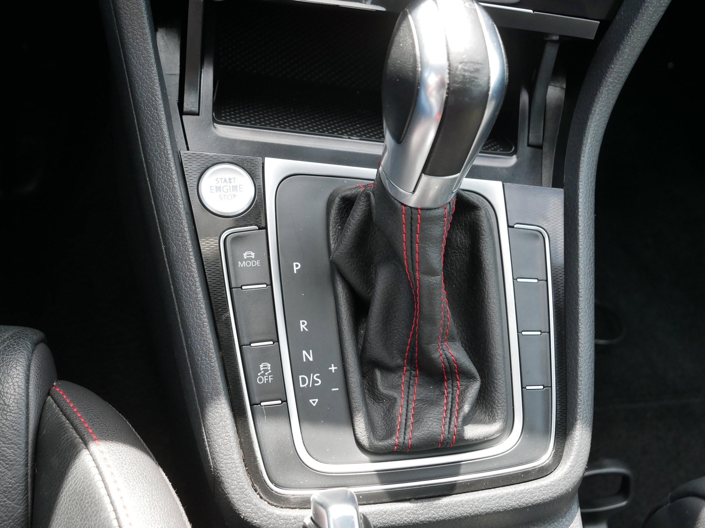 Used 2015 Volkswagen GTI S FWD image 24