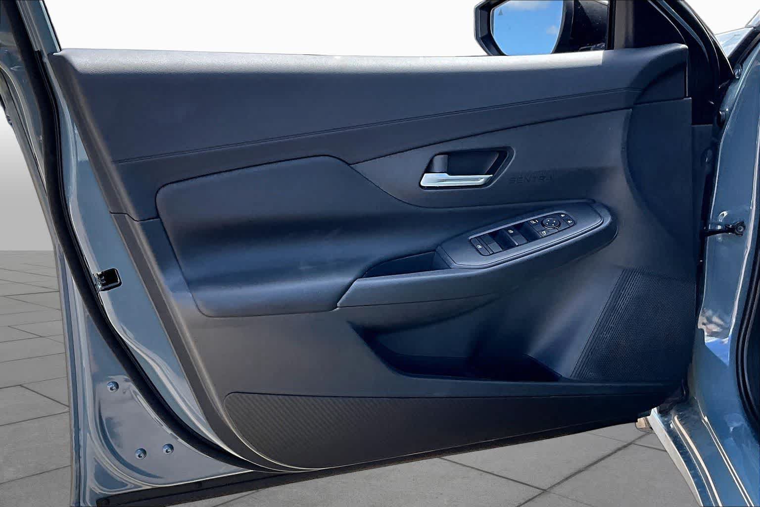 New 2026 Nissan Sentra SV w/ SV Convenience Package FWD image 16