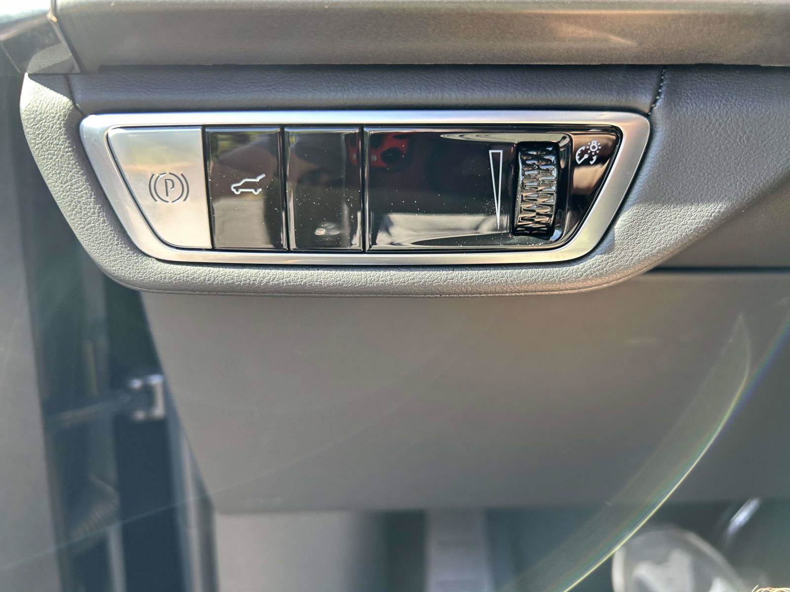 New 2027 Cadillac Vistiq Luxury AWD/4WD image 22