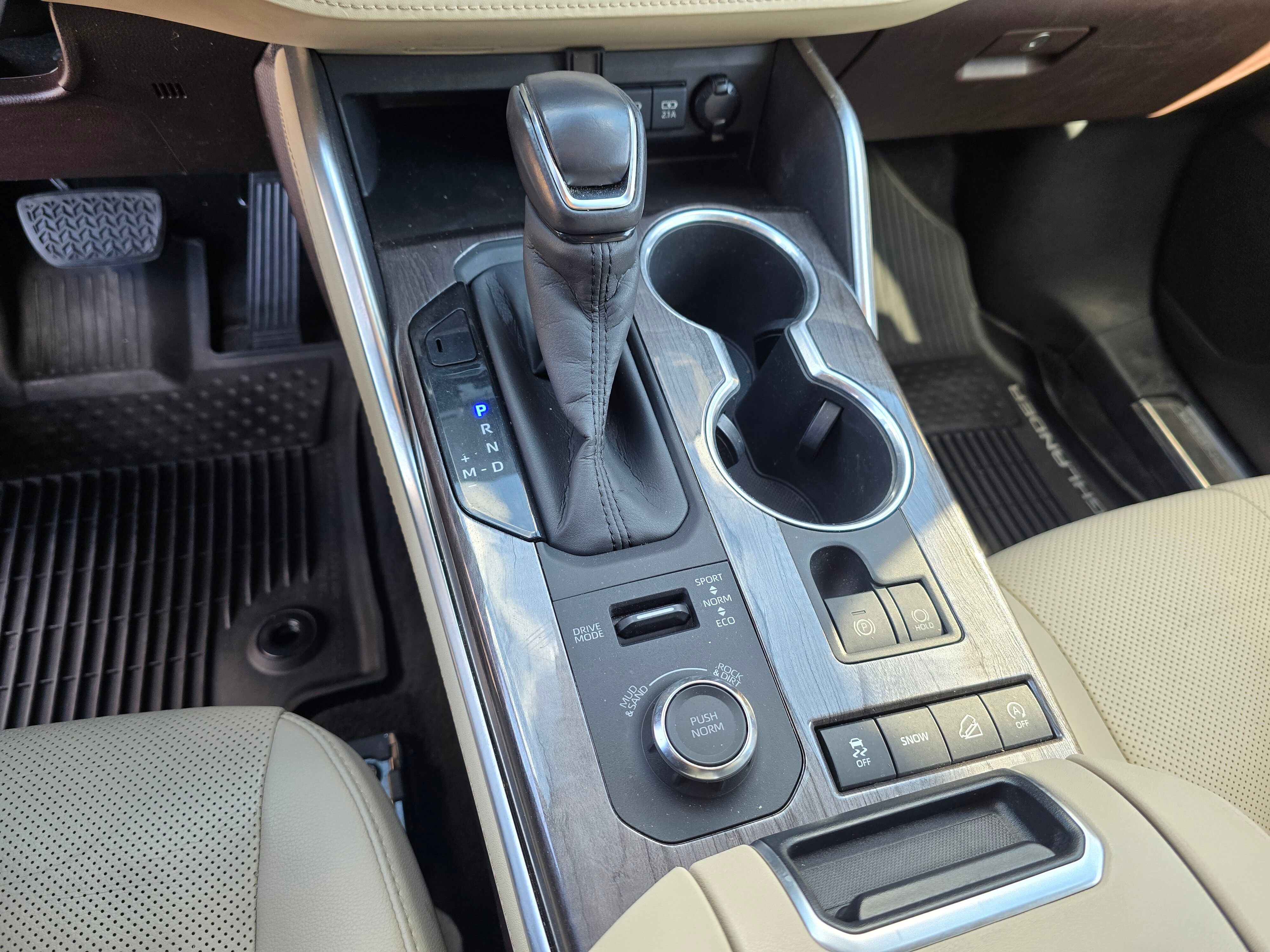 Used 2020 Toyota Highlander Platinum image 53