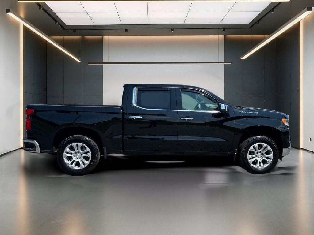 Used 2025 Chevrolet Silverado 1500 LTZ w/ LTZ Convenience Package II AWD/4WD image 7