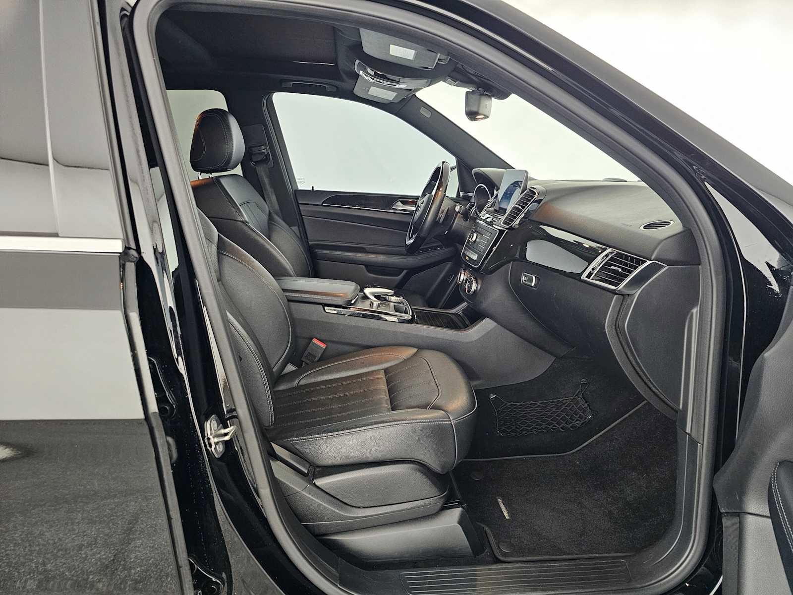 Used 2018 Mercedes-Benz GLE 350 image 10