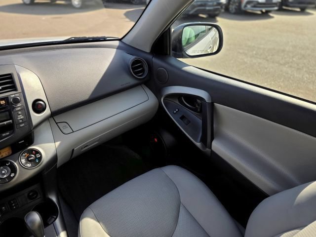 Used 2011 Toyota RAV4 Limited w/ Limited Extra Value Pkg AWD/4WD image 29