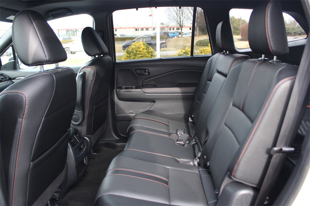 Used 2022 Honda Pilot TrailSport image 12