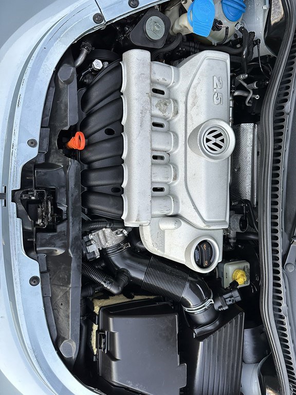 Used 2010 Volkswagen Beetle Coupe image 30