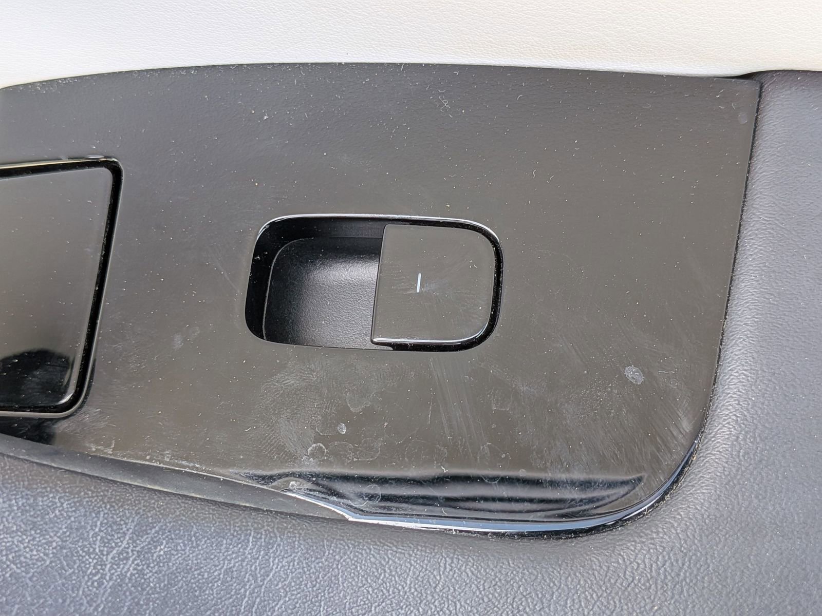 Used 2020 Tesla Model 3 Long Range image 35