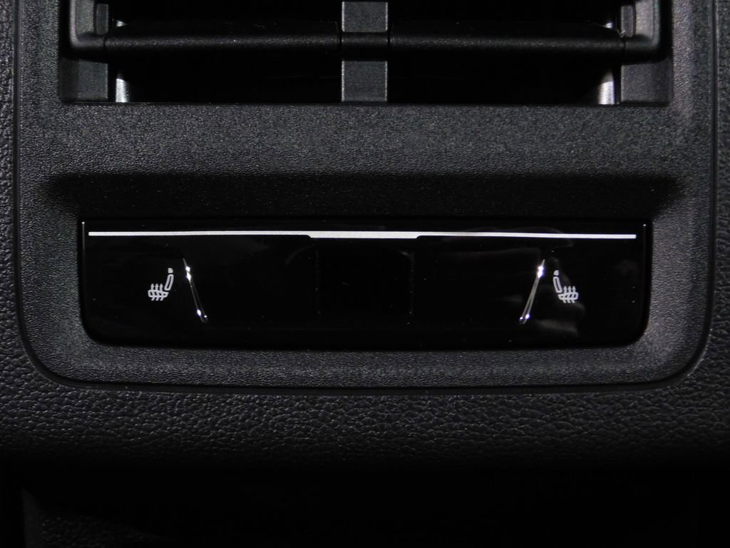 Used 2026 Volkswagen Golf image 82