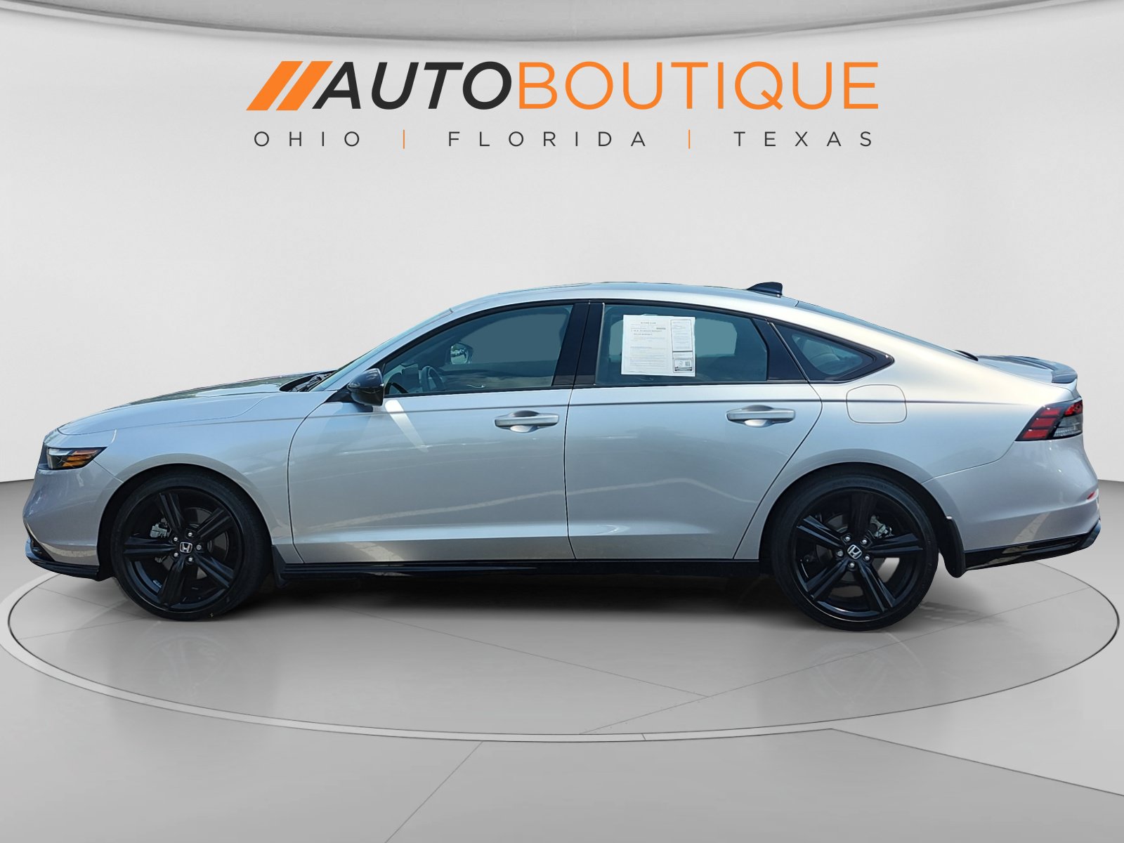 Used 2025 Honda Accord Sport image 2